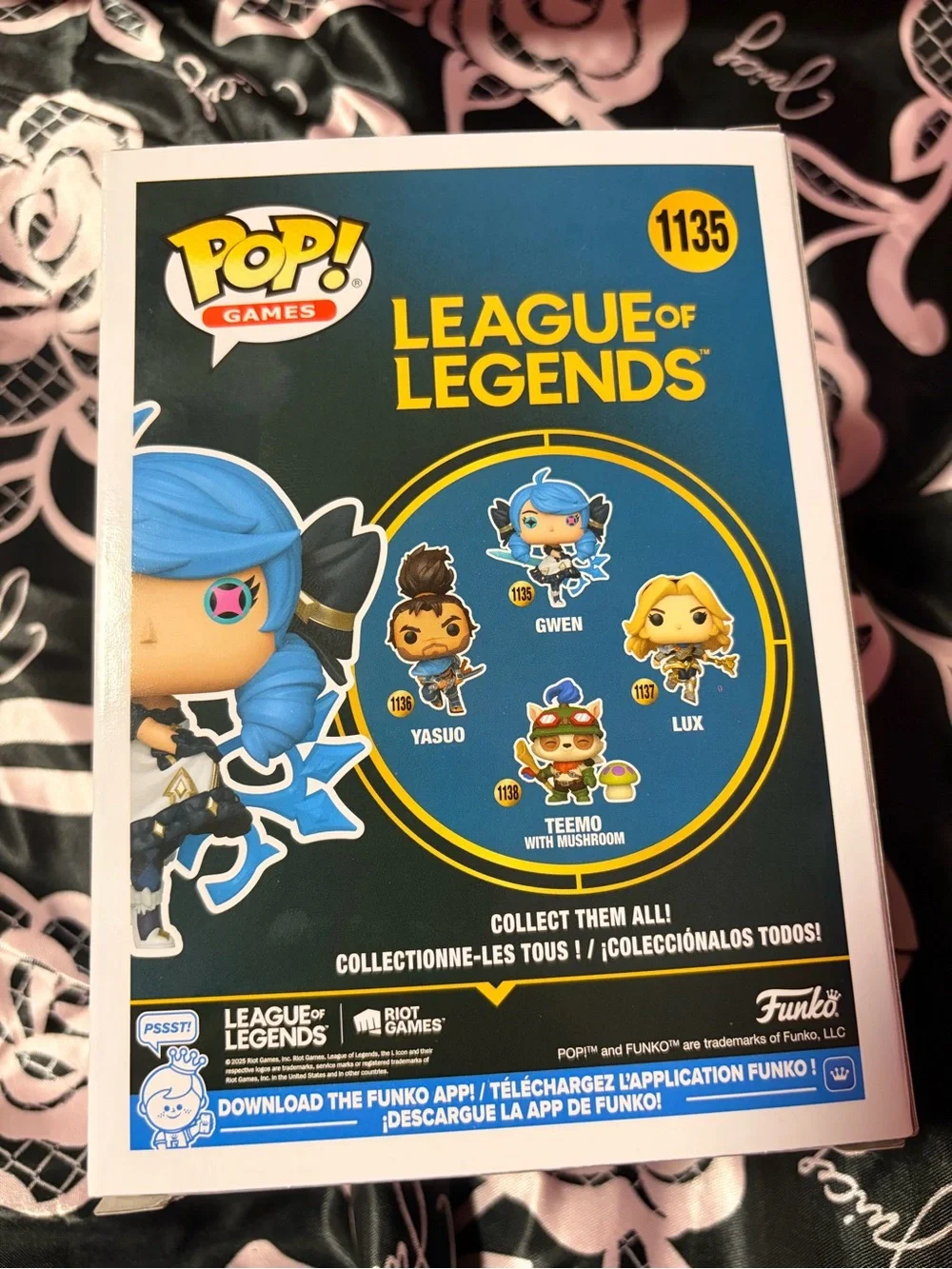 Funko Pop! Games League of Legends Gwen Box Art — Blue, Yellow